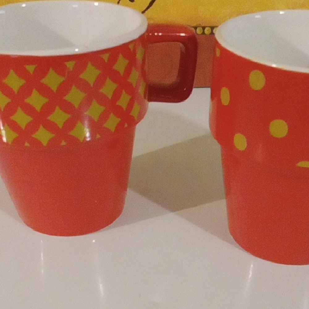 Vibrant Red and Yellow Dining Mugs with Gold Accents
